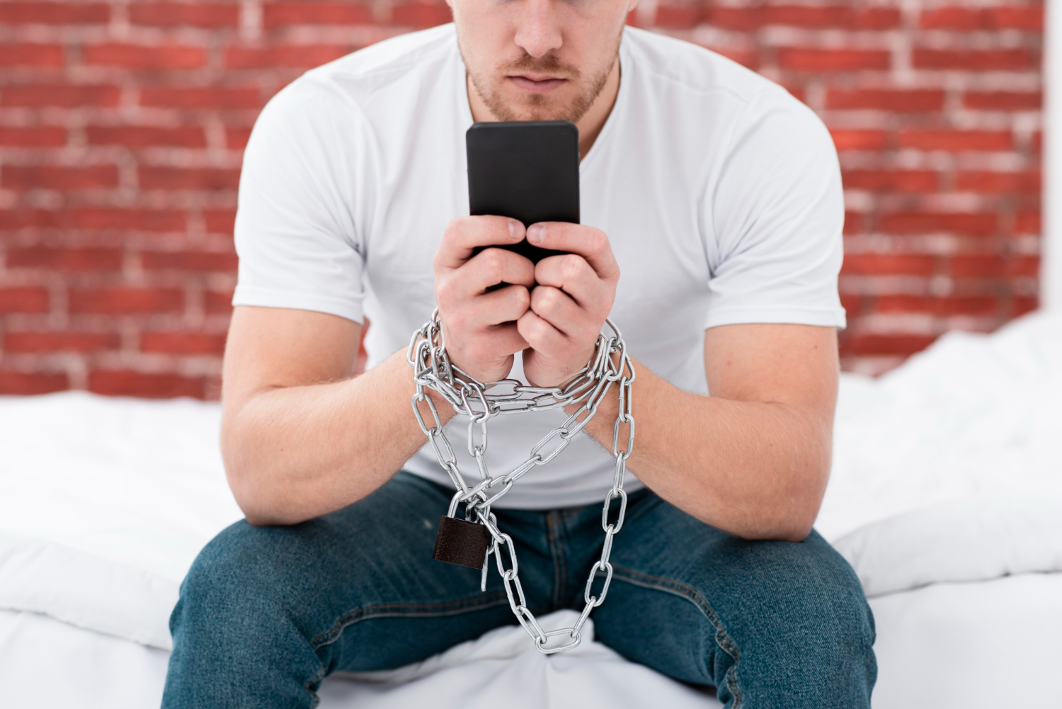 Break Free: Overcome Mobile Phone Addiction